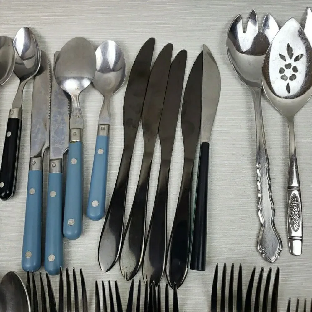 Mix Lot of Flatware Silverware Serving Utensil Stainless Spoons Forks Knives